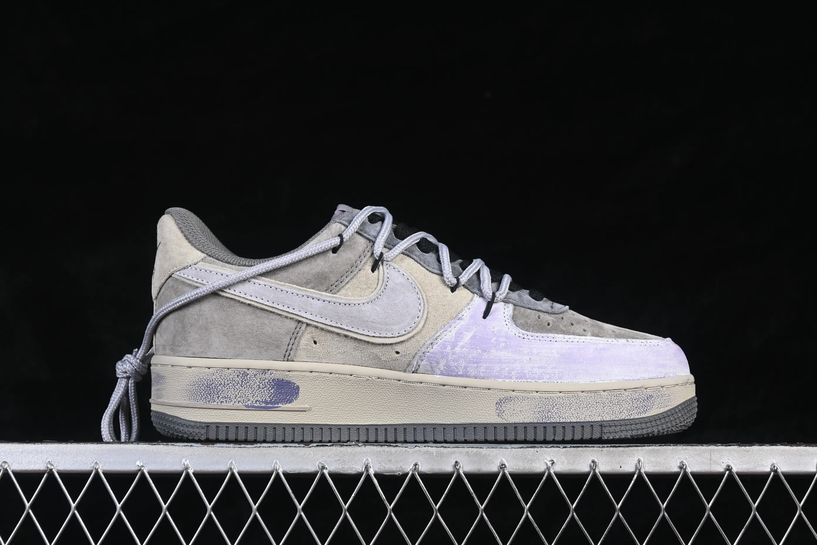 All categories Nk Air Force 1 Air Force series Nk Air Force 1 Low Air Force low-top Nike Air Force 1'07 Low "Band-Aid" Hand-painted graffiti Graffiti band-aid Air Force 1 low-top casual sneakers YD2425-066